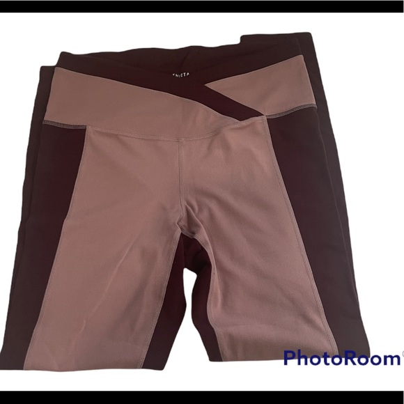 ATHLETA Chroma 7/8 Tight in Powervita, Size Smallpink Burgundy/Mauve. - Picture 2 of 5